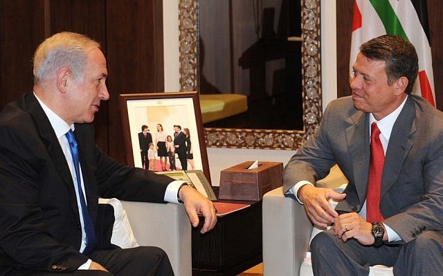 Prime Minister Benjamin Netanyahu, left, meets with Jordan's King Abdullah II in Amman in 2010 (photo credit: Avi Ohayon/GPO/Flash90) Prime Minister Benjamin Netanyahu, left, meets with Jordan's King Abdullah II in Amman in 2010 (photo credit: Avi Ohayon/GPO/Flash90)