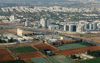 An aerial view of Ra'anana, no minigolf just yet (photo credit: Moshe Shai/Flash 90)