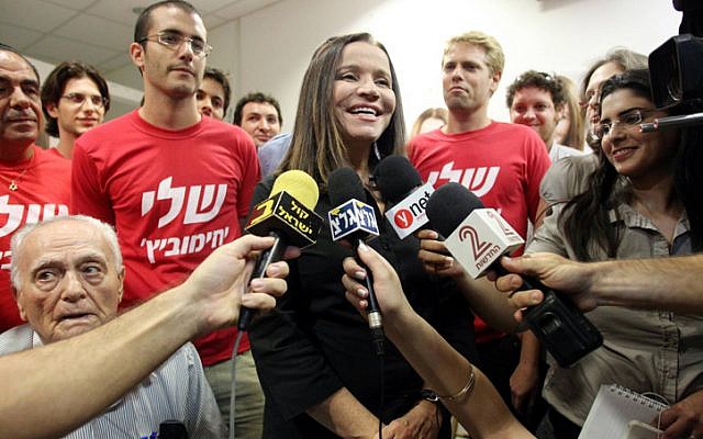 .Yachimovich during her campaign to head the Labor Party (Photo credit: Meir Partush/ Flash 90)