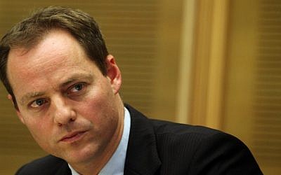 Head of the Knesset's Committee for the Advancement of an Equal Burden, Kadima's Yohanan Plesner (photo credit: Kobi Gideon/Flash90)