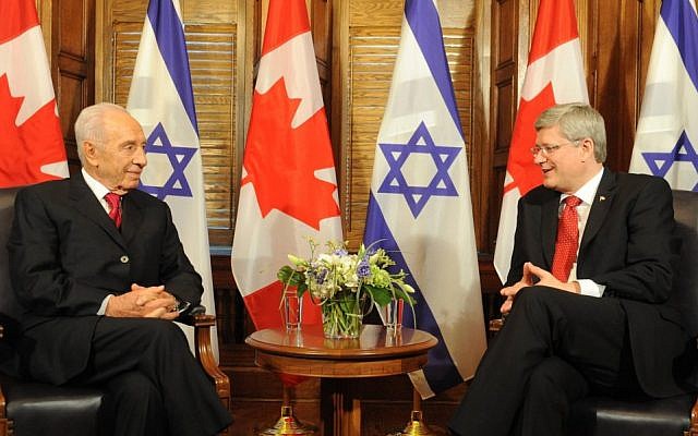 President Shimon Peres (left) with Canadian Prime Minister Stephen Harper (photo credit: Mark Neyman/GPO/Flash90)