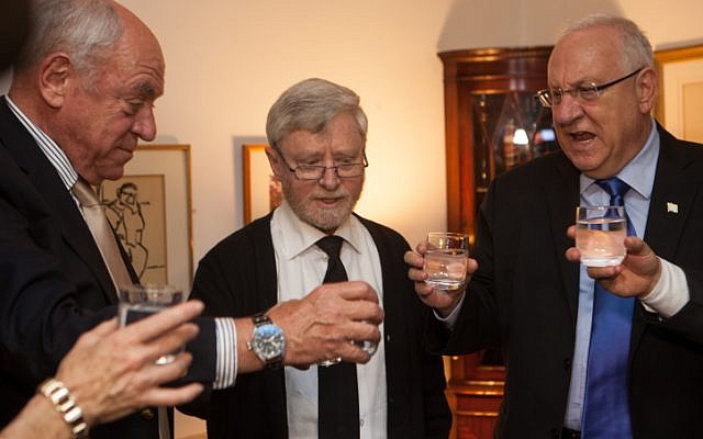 Speaker of the Knesset Reuven Rivlin (right), head of the State Control committee Roni Bar On (left), and state comptroller elect Yosef Shapira on Monday (photo credit: Uri Lenz/Flash90)