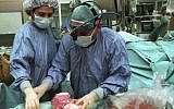 Illustrative: Doctors performing an organ transplant. (Flash90)