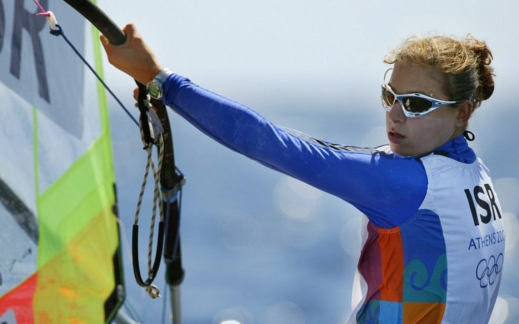 Windsurfer Lee Korzits hopes fair winds continue in London. (photo credit: AP/Herbert Knosowski) Windsurfer Lee Korzits hopes fair winds continue in London. (photo credit: AP/Herbert Knosowski)