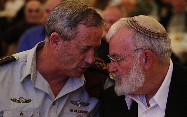 National Security Adviser Ya'akov Amidror (right) seen here talking with IDF Chief of General Staff Benny Gantz (photo credit: Miriam Alster/Flash90)