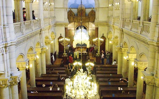 The Grand Synagogue in Lyon, France. (photo credit: CC-BY Anne Varak, Flickr)