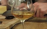 Single-malt whiskey (photo credit: CC-BY-Sansvase, Wikimedia Commons)