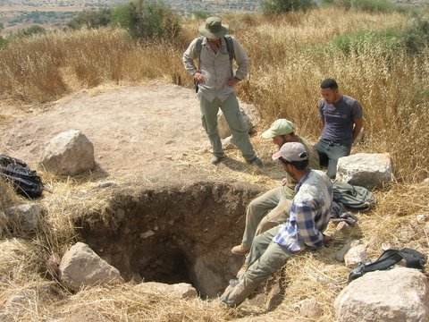 Three men were arrested June 12 as they attempted to loot an ancient site near the city of Beit Shemesh (Courtesy of the Israel Antiquities Authority) Three men were arrested June 12 as they attempted to loot an ancient site near the city of Beit Shemesh (Courtesy of the Israel Antiquities Authority)
