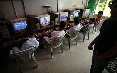 Illustrative photo of an Internet cafe (photo credit: Michal Fattal/Flash90)