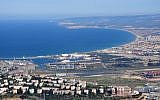 The industrial area of Haifa Bay (Shay Levy/Flash90)