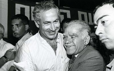 Yitzhak Shamir with Benjamin Netanyahu in 1986. (photo cedit: Moshe Shai/Flash90)