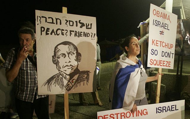 Right-wing activists demonstrate against US President Barack Obama's Middle East policies, near the US Embassy in Tel Aviv last year (photo credit: Uri Lenz/Flash90)