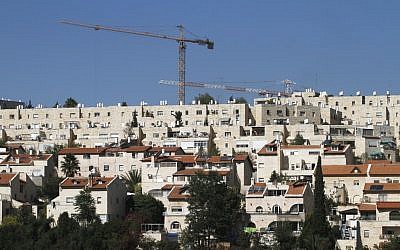 A building site in the Gilo neighborhood in Jerusalem (photo credit: Uri Lenz / Flash90)