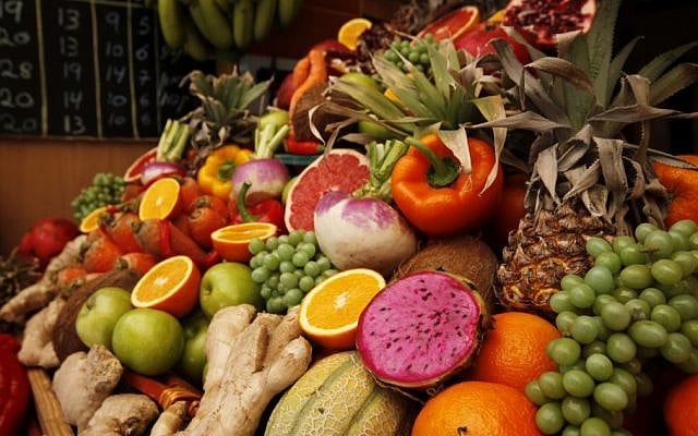Fresh fruits (photo credit: Miriam Alster/Flash90)
