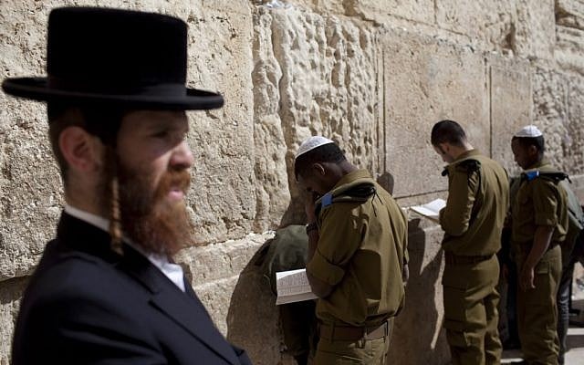 Together at last? Negotiations aim to replace the Tal Law (photo credit: Yonatan Sindel/Flash90)