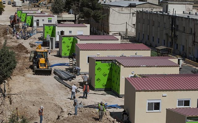 Caravans are being prepared for the families scheduled to be evacuated from the Ulpana neighborhood in Beit El (photo credit: Yonatan Sindel/Flash90)