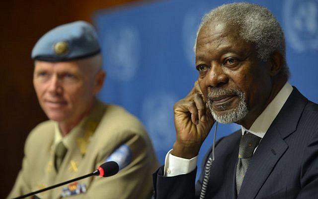 Kofi Annan, right, Joint Special Envoy of the United Nations and the Arab League for Syria, next to Major-General Robert Mood, left, head of the UN Supervision Mission in Syria and Chief Military Observer during a press briefing at the United Nations in Geneva, Switzerland (photo credit: AP/Keystone, Martial Trezzini)