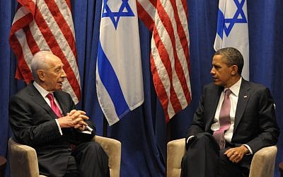 Peres and Obama in April.  Peres will receive the Presidential Medal of Freedom on Wednesday (photo credit: Moshe Milner/GPO/flash90)