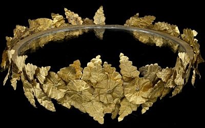 Gold wreath, 4th-3rd Century BCE (photo credit: Courtesy Bible Lands Museum)