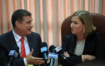 Haim Ramon and Tzipi Livni at the Knesset in 2009 (photo credit: Kobi Gideon/Flash90)