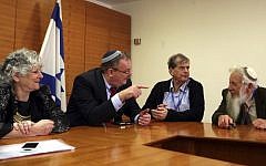 File: Former science minister Daniel Hershkowitz (second from left), in a meeting in July 2012 with Israeli Nobel laureates Ada Yonath (left), Aaron Ciechanover (second from right), and Israel Aumann (right). (Gil Yohanan/Flash90)
