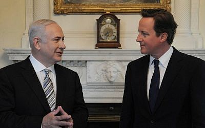 British Prime Minister David Cameron, right, meets with Prime Minister Benjamin Netanyahu in London in May, 2011 (Photo credit: Amos Ben Gershom/ GPO/Flash90)