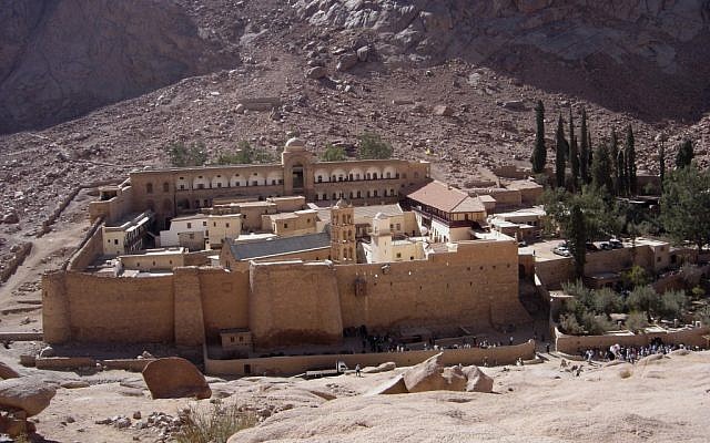 Monastery at St. Catherine in the Sinai desert, believed by many to be the site of biblical Mount Sinai (photo credit: CC BY-SA 3.0, by Gerard Janot, Wikimedia Commons) Monastery at St. Catherine in the Sinai desert, believed by many to be the site of biblical Mount Sinai (photo credit: CC BY-SA 3.0, by Gerard Janot, Wikimedia Commons)
