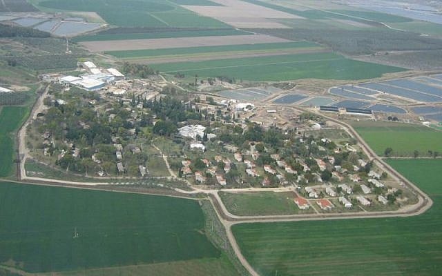 Kibbutz Tirat Tzvi (photo credit: CC BY Wikipedia)