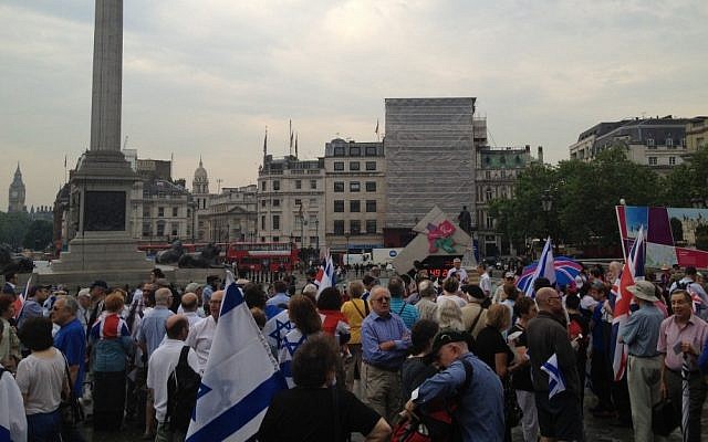Crowds in Trafalgar Square marking the 1972 Munich massacre. (photo credit: courtesy Jonathan Sacerdoti) Crowds in Trafalgar Square marking the 1972 Munich massacre. (photo credit: courtesy Jonathan Sacerdoti)