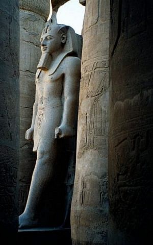 A Pharaonic statue in a Luxor temple (photo credit: CC-BY-SA, Hajor, Wikimedia commons)