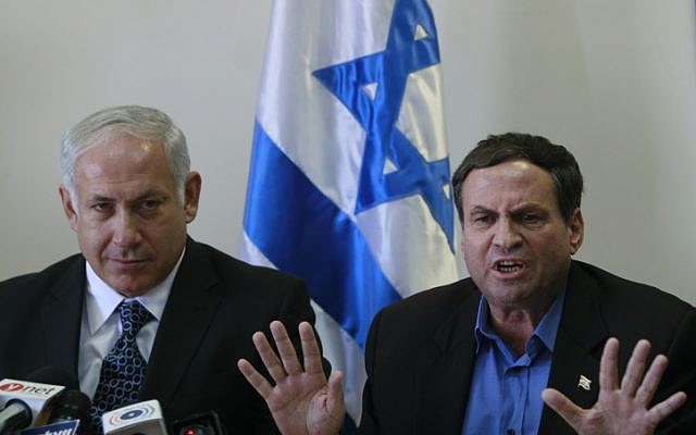 Benjamin Netanyahu and Uzi Dayan (right) during a press conference in Jerusalem in July 2008. (photo credit: Olivier Fitoussi /Flash90)