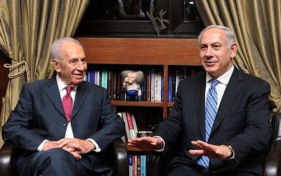 President Shimon Peres (L) and Prime Minister Benyamin Netanyahu meet at the President's residence in Jerusalem, February 2012 (photo credit: Moshe Milner/GPO/Flash90)