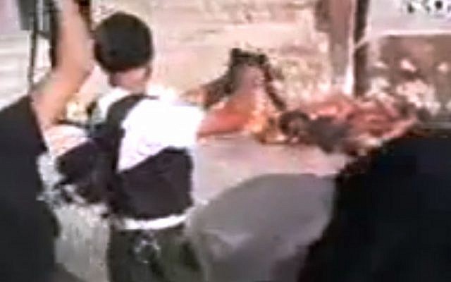 Amateur video purports to show Free Syrian Army soldiers executing Assad loyalists in Aleppo, Syria. (photo credit: Tabshoor1/AP) Amateur video purports to show Free Syrian Army soldiers executing Assad loyalists in Aleppo, Syria. (photo credit: Tabshoor1/AP)