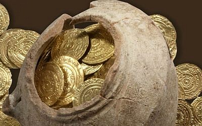 Crusader-era gold coins found in the fortress ruins of Apollonia National Park in 2012. (Photo credit: Courtesy Tel Aviv University)