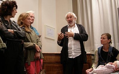 Belgian Jewish humorist Richard Kenigsman speaking at the Jewish Museum in Brussels, Sept. 2, 2012. (photo credit: Cnaan Liphshiz/JTA) Belgian Jewish humorist Richard Kenigsman speaking at the Jewish Museum in Brussels, Sept. 2, 2012. (photo credit: Cnaan Liphshiz/JTA)