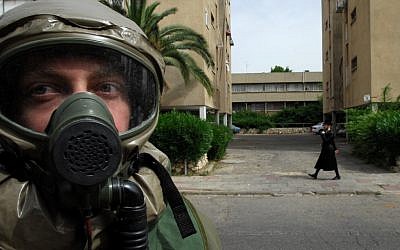 An IDF drill simulating an attack on Israel with chemical weapons, 2008 (photo credit: Gili Yaari/Flash 90)