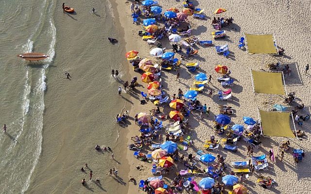 Beach scene in Netanya (photo credit: Matanya Tausig/Flash90)