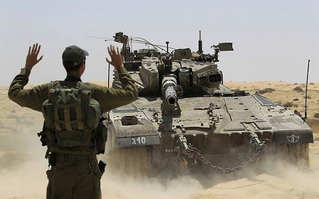 Illustrative: An Israeli tank patrols the Israel-Egypt border (Tsafrir Abayov/FLASH90)