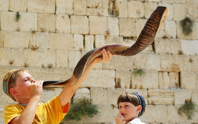 Jewish children at the Western Wall in Jerusalem (photo credit: Mendy Hechtman/Flash90) Jewish children at the Western Wall in Jerusalem (photo credit: Mendy Hechtman/Flash90)