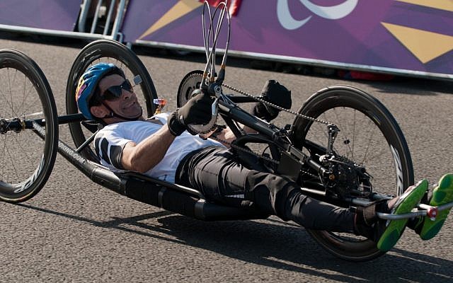 Kobi Leon on his way to a silver medal (photo credit: Razi Livnat/courtesy of ISAP)