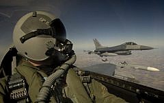 Two US Air Force F-16C Fighting Falcons conducting tactical training exercises. (Department of Defense/Jacob N. Bailey, US Air Force)