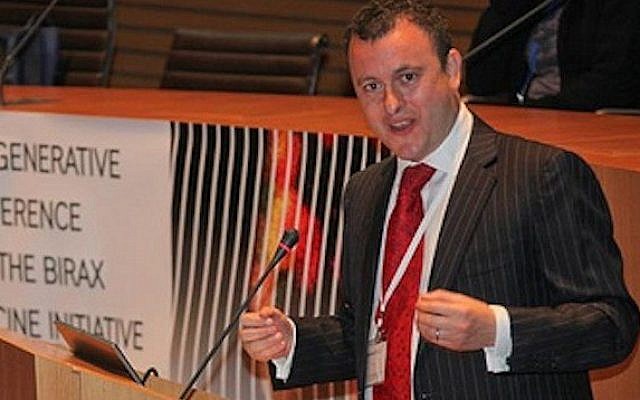 British Ambassador to Israel Matthew Gould addressing the first UK-Israel Regenerative Medicine Conference (Photo credit: British Embassy)