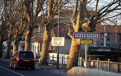 The Paris suburb of Argenteuil. (photo credit: CC BY-SA  MPD01605, Flickr)