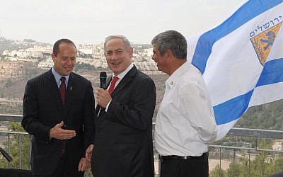 Prime Minister Netanyahu, center, visits the East Jerusalem neighborhood of Gilo, October 23, 2012 (photo credit: Moshe Millner/GPO) Prime Minister Netanyahu, center, visits the East Jerusalem neighborhood of Gilo, October 23, 2012 (photo credit: Moshe Millner/GPO)