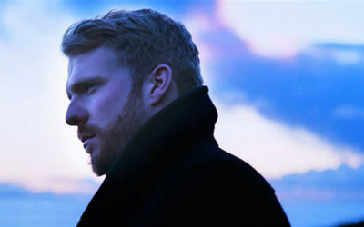 Currently riding the success of Top 10 single "Too Close," Alex Clare keeps a distance from female fans in accordance with Jewish tradition. (Photo credit: YouTube screenshot)