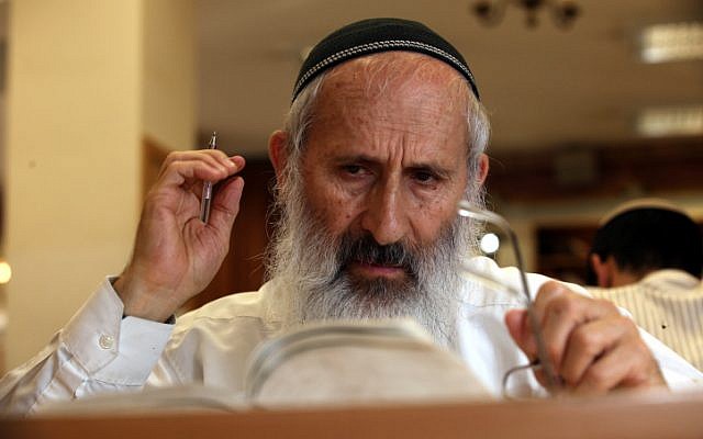 Rabbi Shlomo Aviner, head of the Ateret Cohanim yeshiva in Jerusalem (photo credit: Yossi Zamir/Flash90)