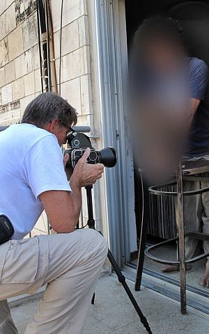 Ensuring full anonymity (photo credit: Heleen Peeters)