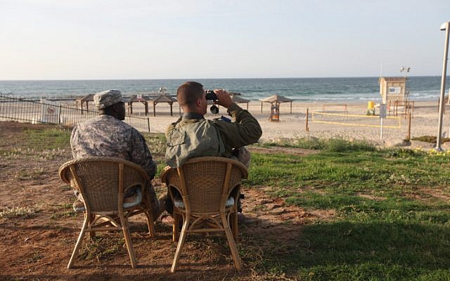 U.S. Army and IDF soldier participating in the previous joint Israeli-U.S. air-defense exercise in Tel Aviv (Photo credit: Flash 90) U.S. Army and IDF soldier participating in the previous joint Israeli-U.S. air-defense exercise in Tel Aviv (Photo credit: Flash 90)