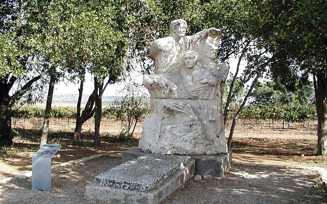 A 1937 statue cut from a block of hard Jerusalem limestone by young sculptor Batya Lichansky (photo: courtesy) A 1937 statue cut from a block of hard Jerusalem limestone by young sculptor Batya Lichansky (photo: courtesy)