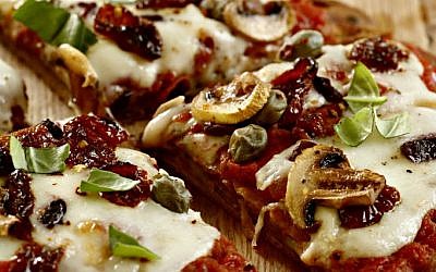 Phyllis Glazer's pan pizza (photo credit: Dania Weiner/Courtesy Modan Publishers)